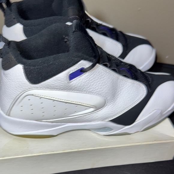 Jordan Jumpman Quick 23 Concords Released 2018 Athletic Shoes Black White Purple